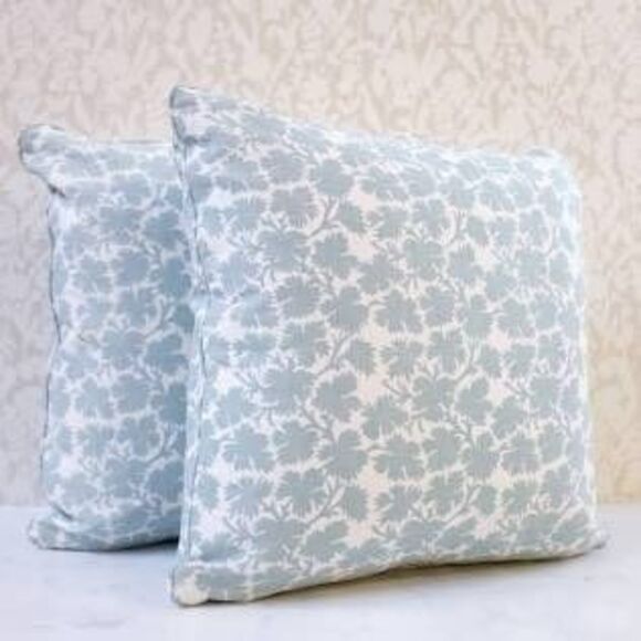Raoul 100% Linen hand printed Floral Fabric 2.8 yards CLIVE - Picture 1 of 3